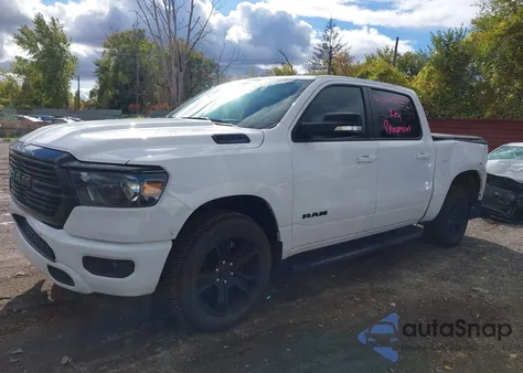 2021 Ram 1500 Big Horn 4X4 5'7 Box z USA, uszkodzony, nr VIN 1C6SRFFT0MN598156